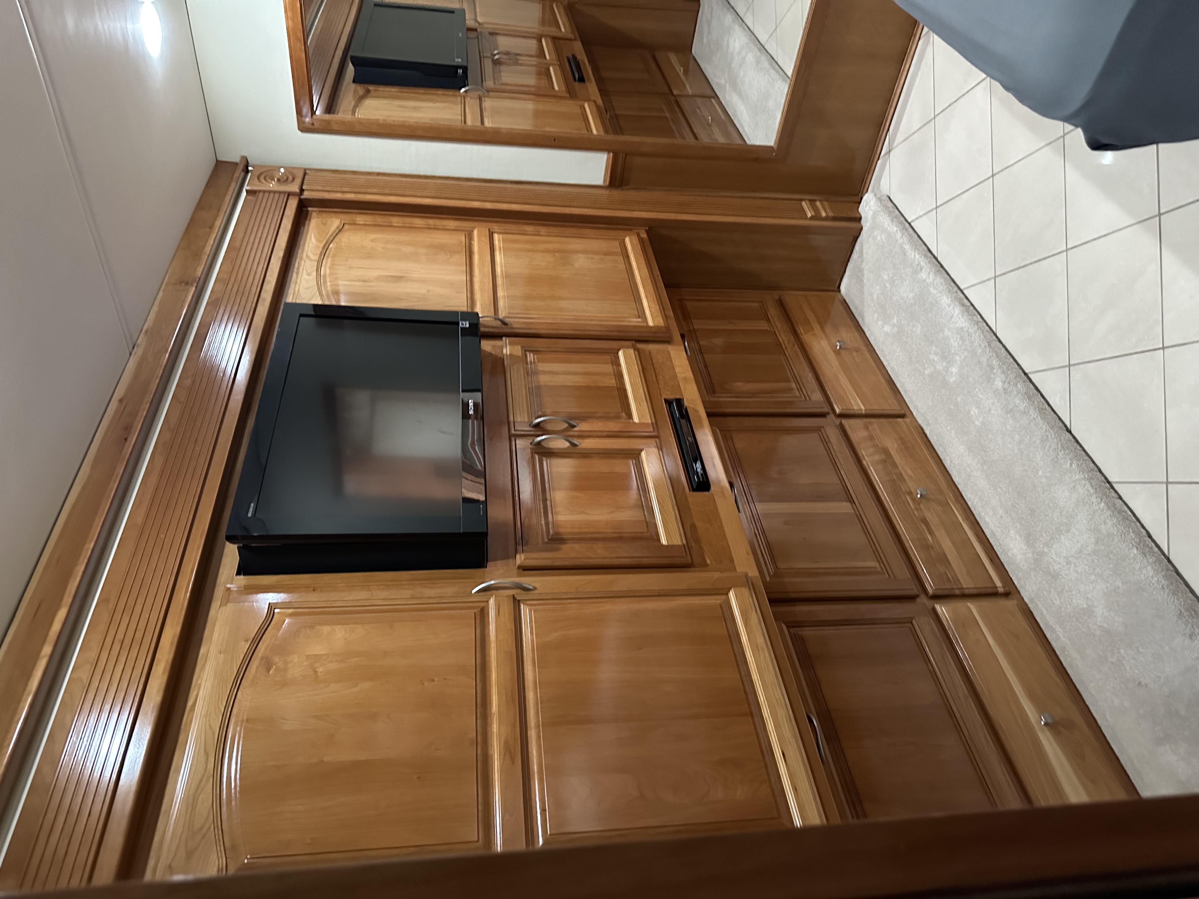 Used 2010 Renegade 45' Motorcoach